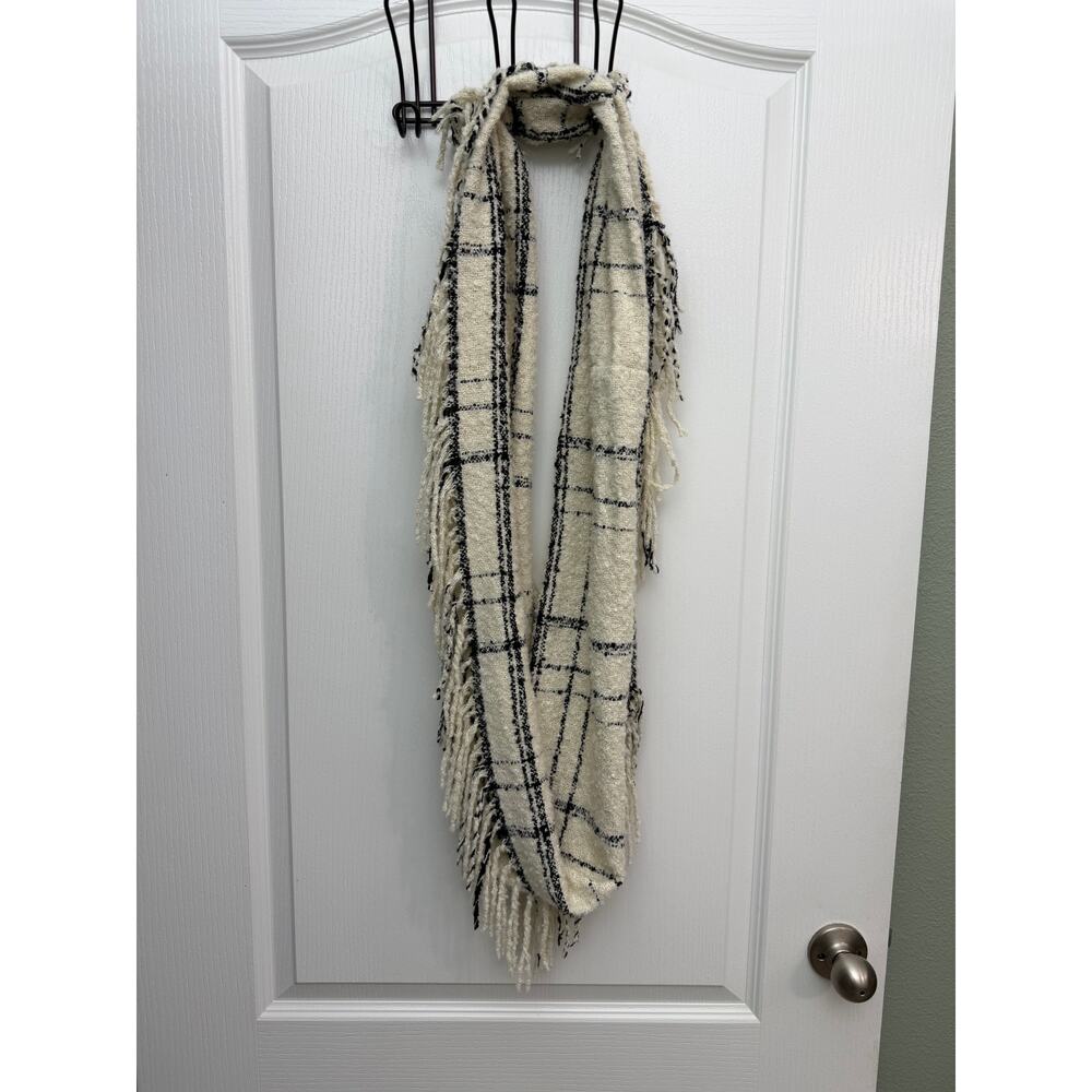 Emanuel Geraldo Plaid Fringe Scarf | Soft Woven Wrap One Size